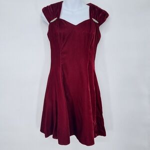 Roberta Vintage Burgundy‎ Velvet Rhinestone Embellished Party Dress